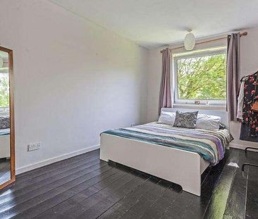 Hull Court, Grove Lane, London, SE5 - Photo 4