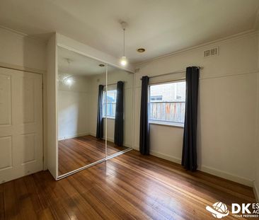 Spacious & Low-Maintenance 3-Bedroom Home - Photo 3