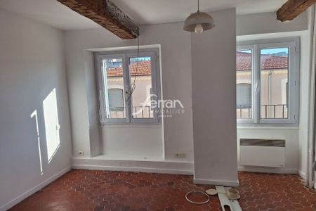 Location Appartement 3 pièces 95m² DRAGUIGNAN 83300 - Photo 3
