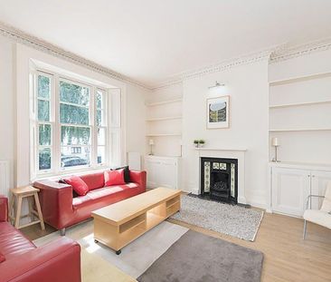 A one bedroom apartment is available to rent through Knight Frank, ... - Photo 2