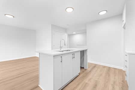 For Lease - 301 Glenroy Gilbert Drive Unit# 9, Barrhaven, Ontario - Photo 4