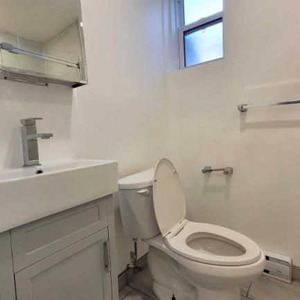 GRAND 3 1/2 - 3485 ELLENDALE - RECEMMENT RENOVE - Photo 3