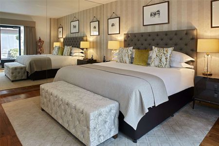 A modern four bedroom house situated in the heart of Knightsbridge. - Photo 5