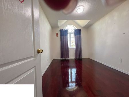 For Lease - 376 Caboto Trail, Markham, Ontario - Photo 4