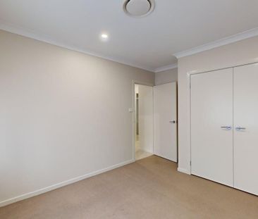 6 Emperor Parade, Chisholm NSW 2322 - Photo 4