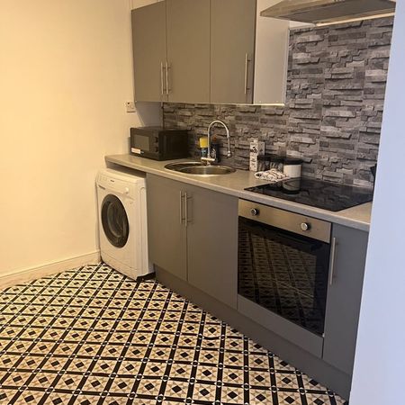 1 Bed Flat, Radford Road, CV6 - Photo 3