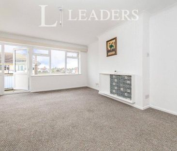 2 bedroom flat to rent - Photo 3