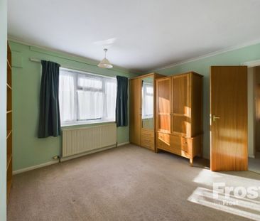 Ennerdale Crescent, Nr Burnham, Slough,SL1 - Photo 1