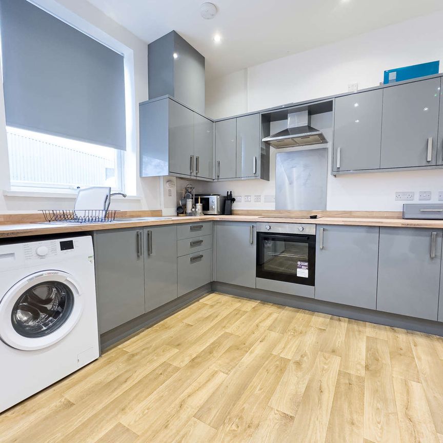 Chald Lane Room 1 - Photo 1