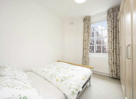 Grove End Road - Photo 3