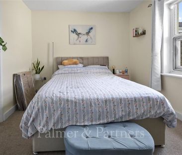 2 bedroom terraced house to rent - Photo 3