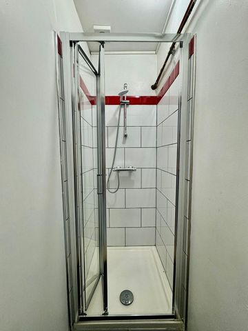 Holloway Road, Islington, London, N7 - Photo 4