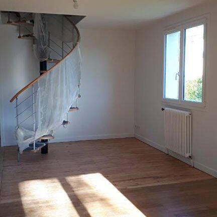 Location maison 5 pièces 114 m² à Meximieux (01800) - Photo 1