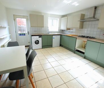 5 bedroom townhouse to rent - Photo 1