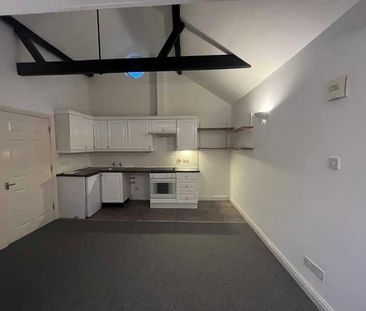 Coopers Mews, Town Centre - Ref:, LU1 - Photo 3