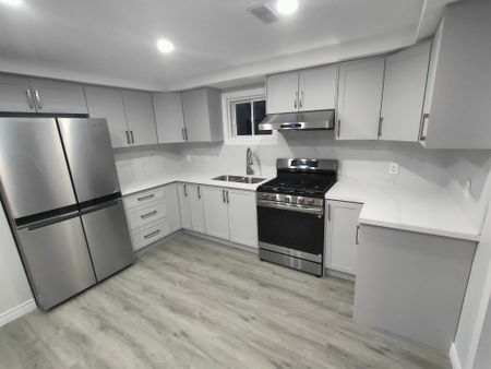 For Lease - 1065 Langford Boulevard Unit# LOWER, Bradford West Gwillimbury, Ontario - Photo 5