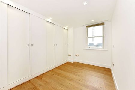 A superb two bedroom, two bathroom canal side apartment with a private terrace. - Photo 4