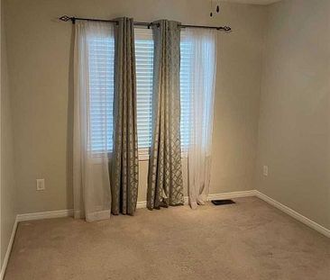 For Lease - 102 Harbourside Drive, Whitby, Ontario - Photo 4