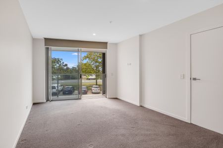 THIRD FLOOR CENTRAL TWEED APARTMENT - Photo 5