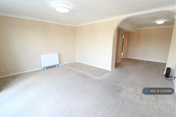 4 bedroom terraced house to rent - Photo 1