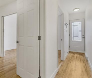 4,5 (1chambre) RÉNOVÉ dans un quartier Paisible - Libre Immédiatement - Photo 2