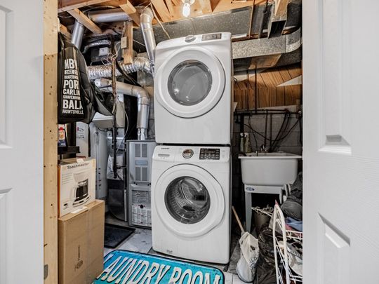 For Lease - 2445 Homelands Drive Unit# 4, Mississauga, Ontario - Photo 1