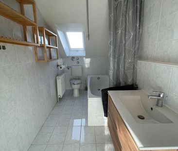 Vermietung: Helle 3 Zimmer DG Whg. in Gröbenzell, ca. 75 qm - Foto 1