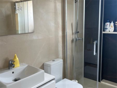 Casa adosada de alquiler en Carrer Azahar, 1, El Faro - Photo 2