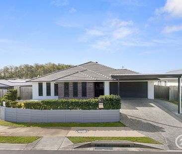 Large Family Home with Solar Power - Photo 2