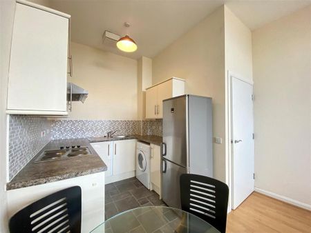 1 bedroom apartment to rent - Photo 2