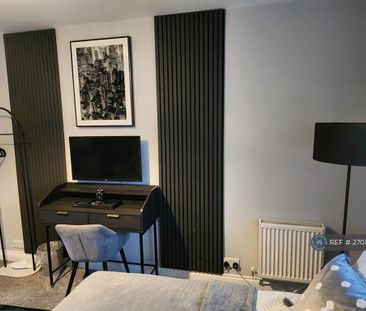 1 bedroom in a house share to rent - Photo 3