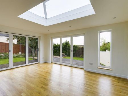 4 bedroom house to rent - Photo 2