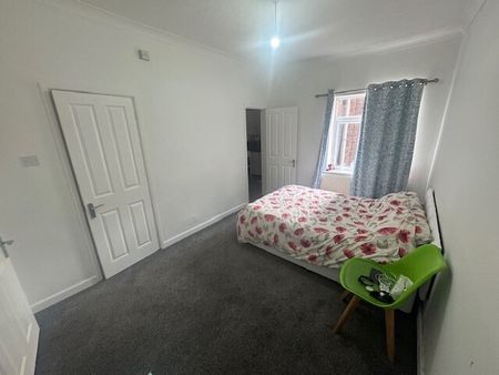 Bitterne Road West - Photo 5