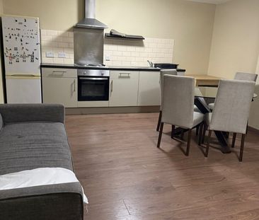 2 Bed Flat, Daniel House, L20 - Photo 3