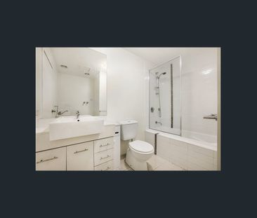 2 Bedroom Apartment Bathed in Northern Light - Photo 5
