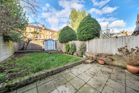 Hillbury Road, London, SW17 - Photo 3