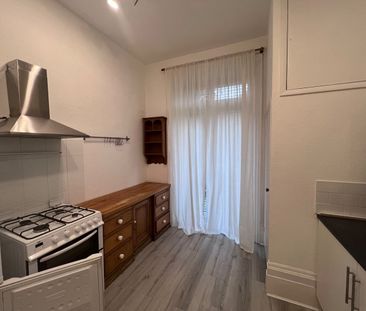 1 Bed Flat, Lee High Road, SE12 - Photo 4