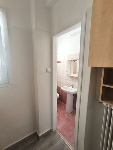 Studio/Γκαρσονιέρα για ενοικίαση Κέντρο (Λάρισα) - Photo 5