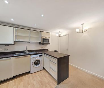 3 bedroom apartment to rent - Photo 6