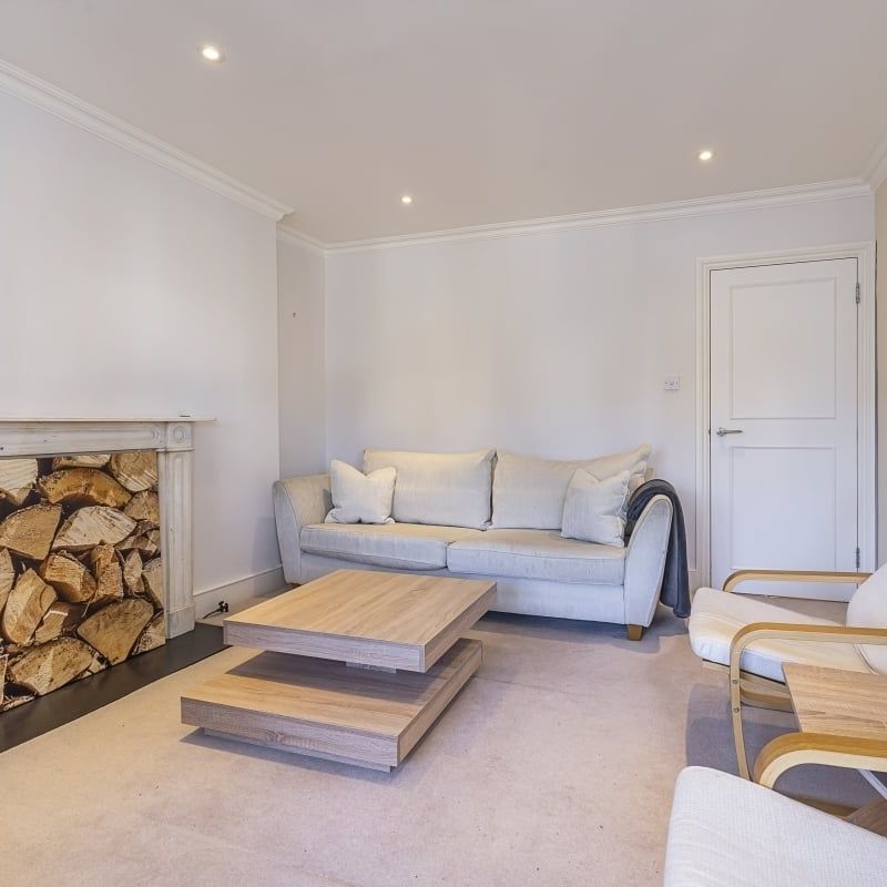 3 bedroom flat to rent - Photo 1