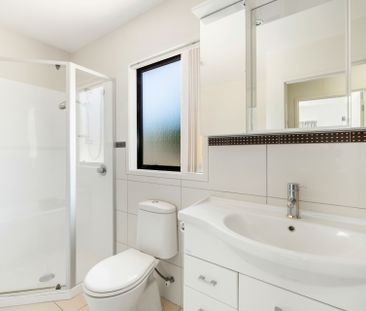 Low Maintenance Family Home - Photo 1