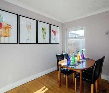 2 bedroom property to rent - Photo 3