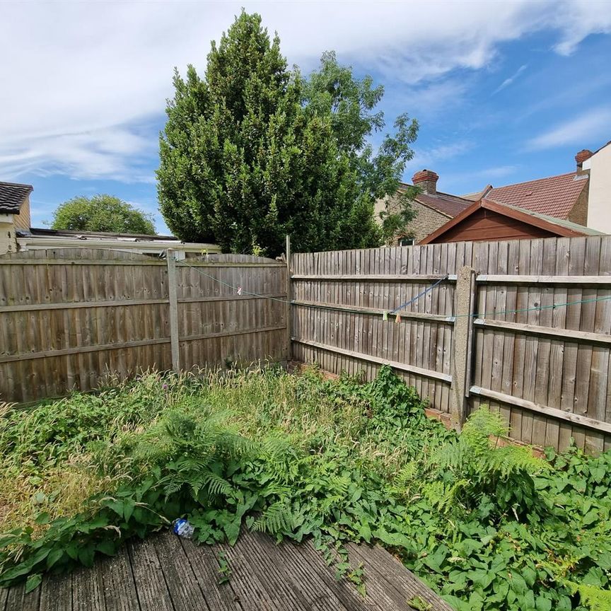 Fairholme Road, Croydon - Photo 1