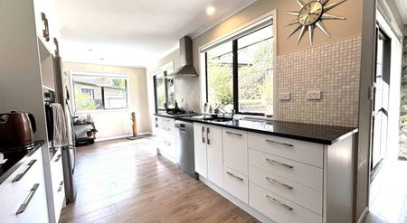 Family Sized With Backyard Oasis - Photo 3