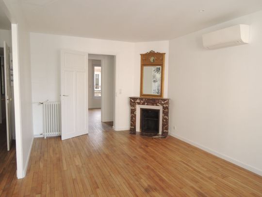 Appartement à louer - REIMS- ARISTIDE BRIAND- - Photo 1