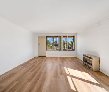 Charming Family Home in Karabar - Photo 4