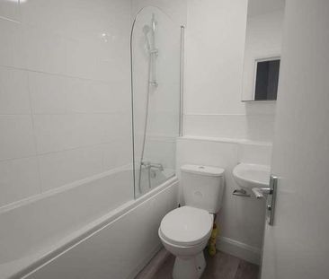 Poole Road, Bournemouth, BH4 - Photo 4