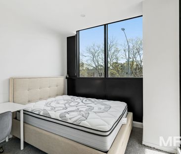 Furnished Stylish and convenient living - Photo 4