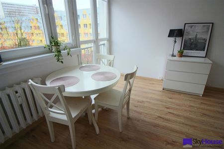 Wrocław, Krzyki, Południe, Komandorska - Zdjęcie 4