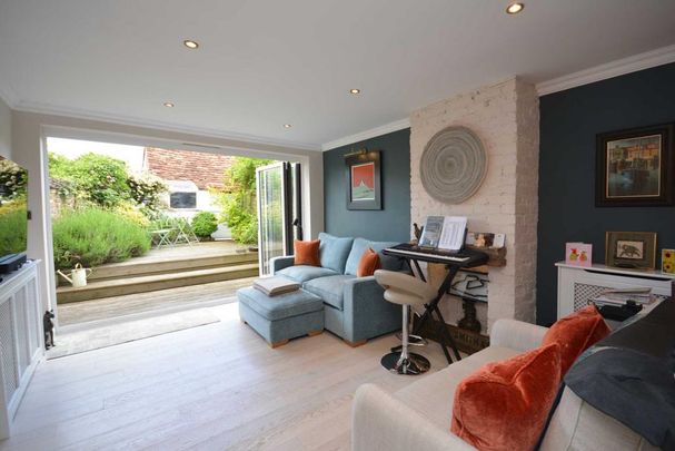 2 bedroom terraced house to rent - Photo 1